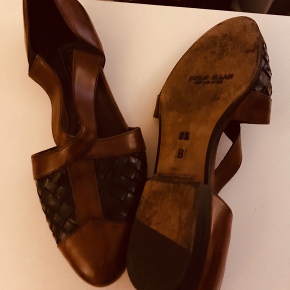 Cole Haan flats brown & black leather - Picture 2 of 2